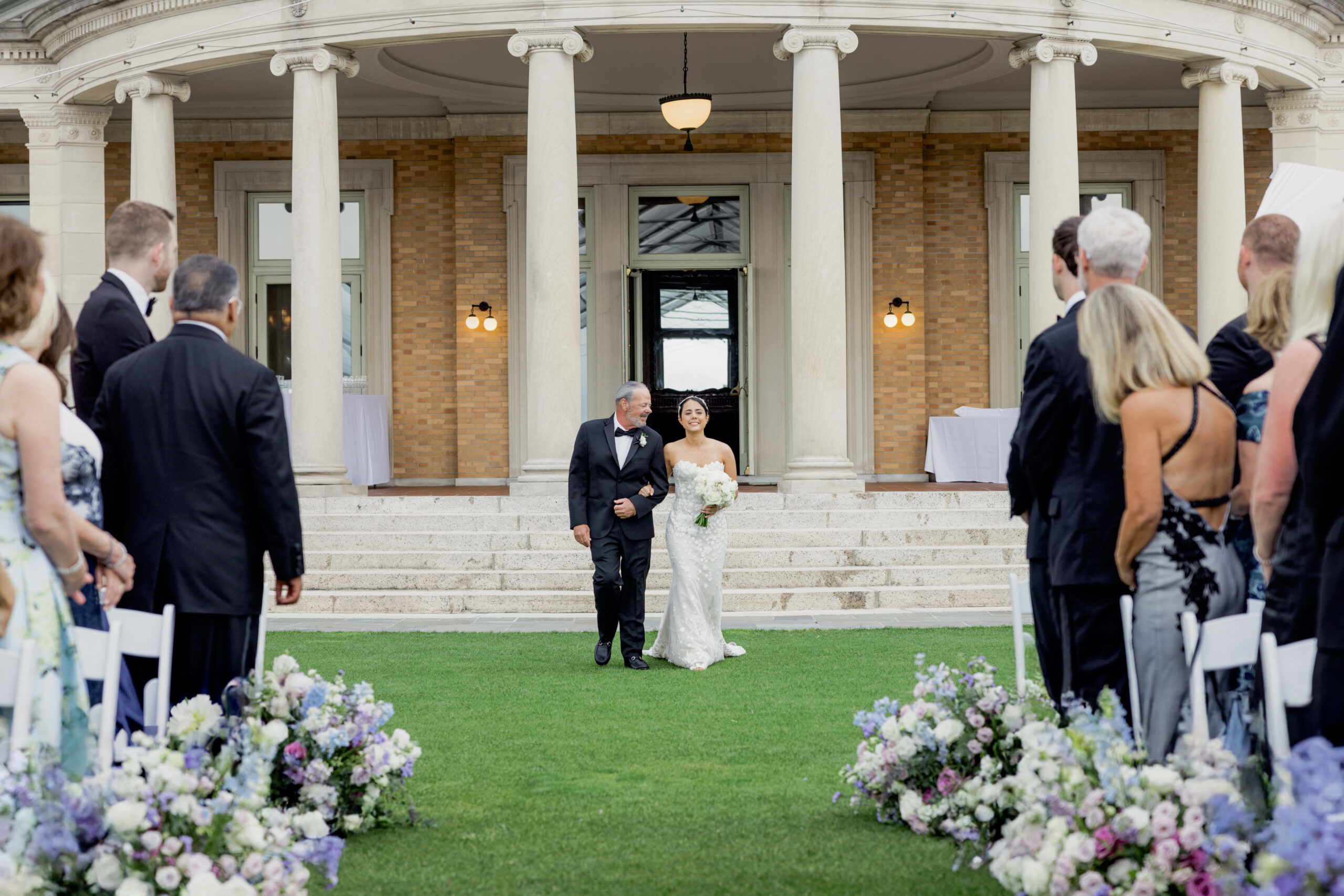 Outdoor Wedding Ceremony at Sleepy Hollow Country Club